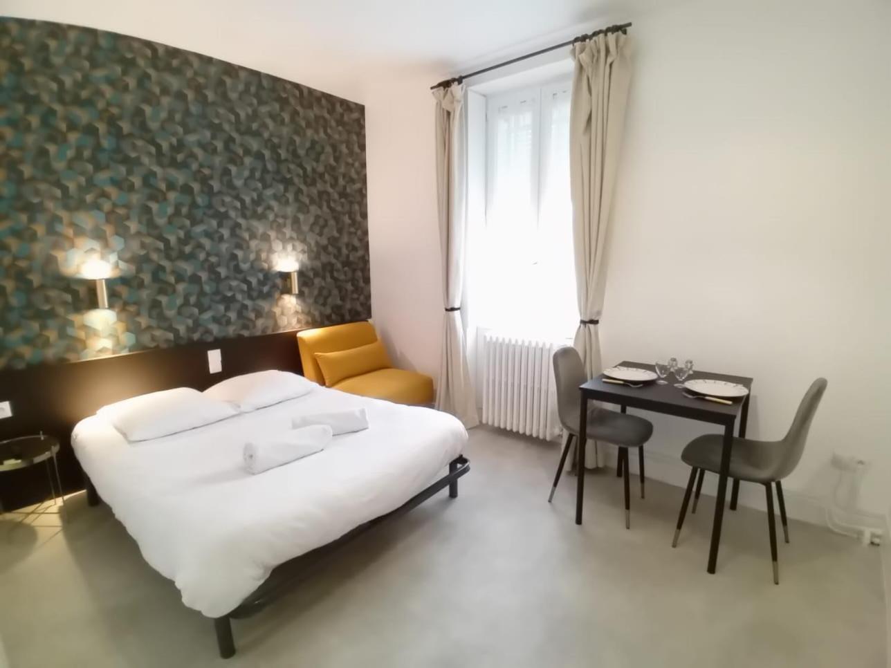 Guest Home Location Néris-les-Bains Kültér fotó